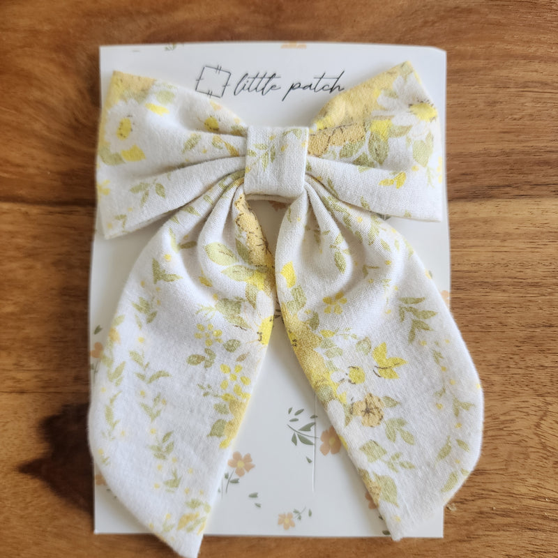 Hair Bow- Cottage
